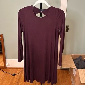 American Eagle long sleeve dress in maroon size Medium, worn once